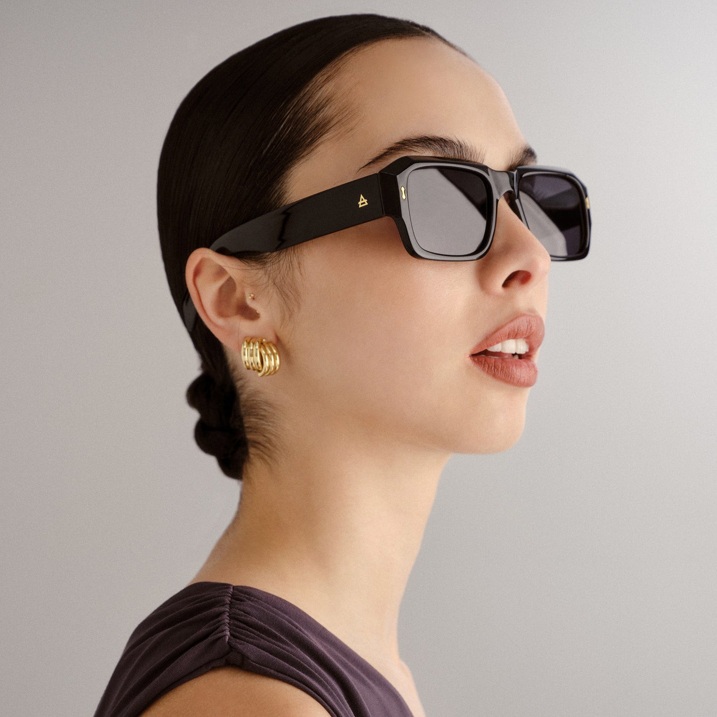 Pluto Black Uni-Sex Rectangle Sunglasses | Aire