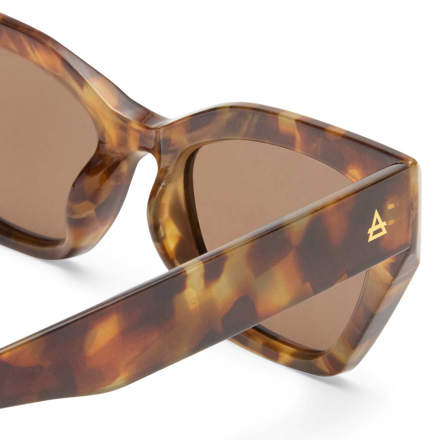 Persei Dark Tort Female Cat-Eye Sunglasses | Aire