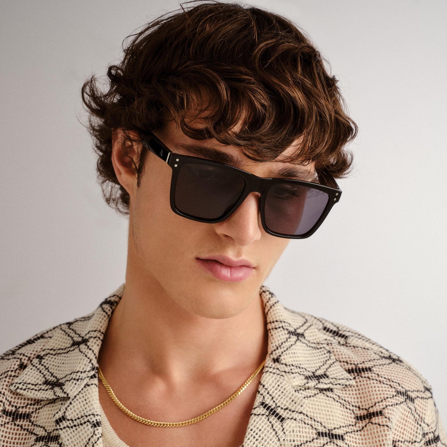 Kraz Black Uni-Sex Square Sunglasses | Aire