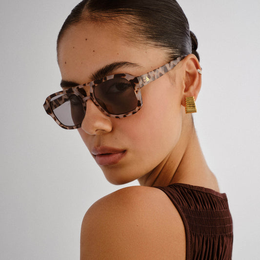 Aquarius Cookie Tort Female Aviator Sunglasses | Aire