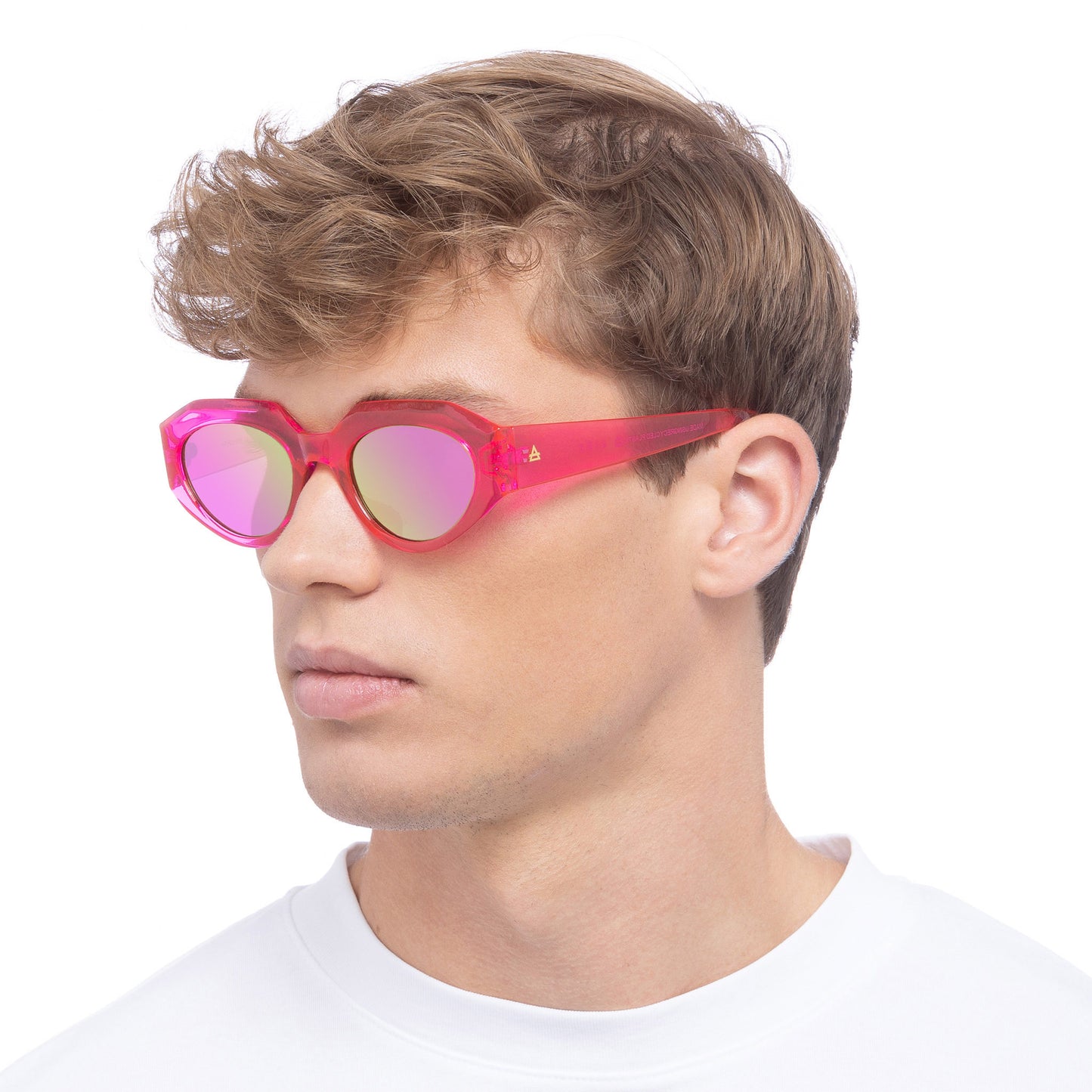 Aphelion Neon Pink Female Oval Sunglasses | Aire