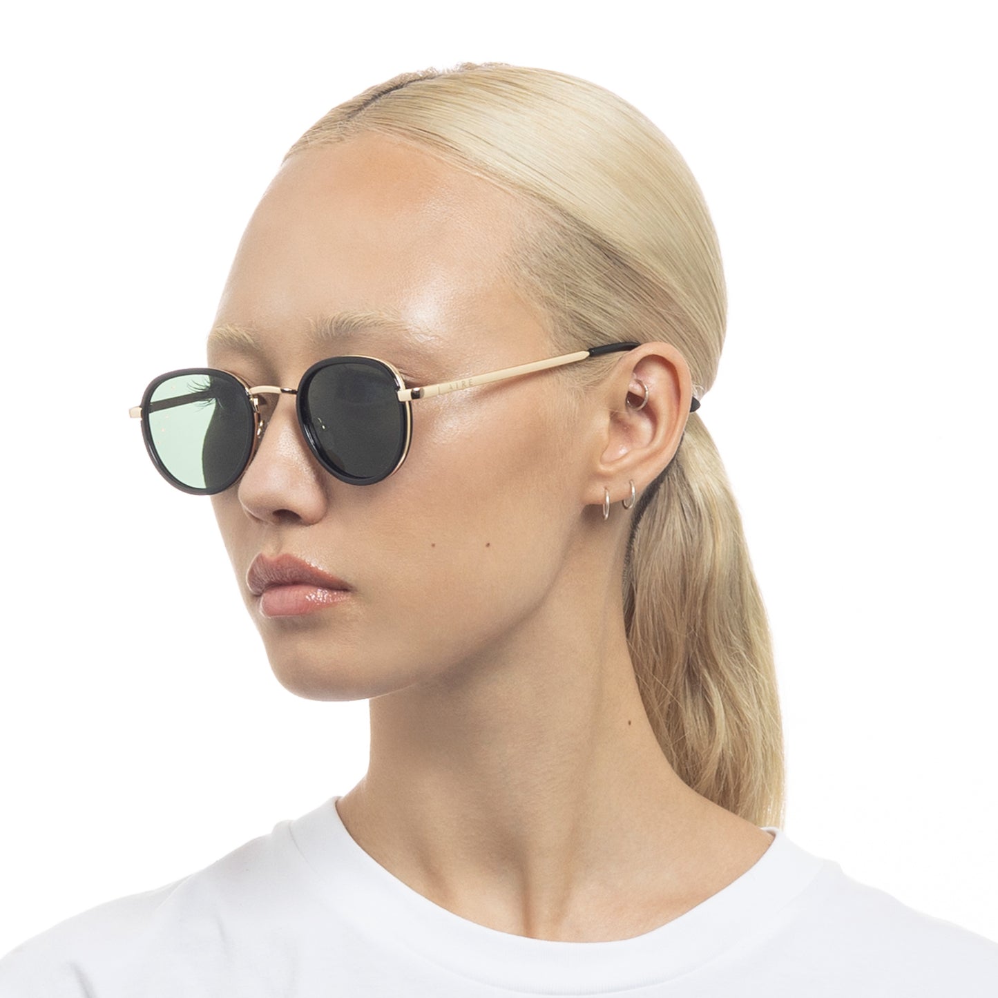 Cygnus Black Gold Uni-Sex Round Sunglasses | Aire