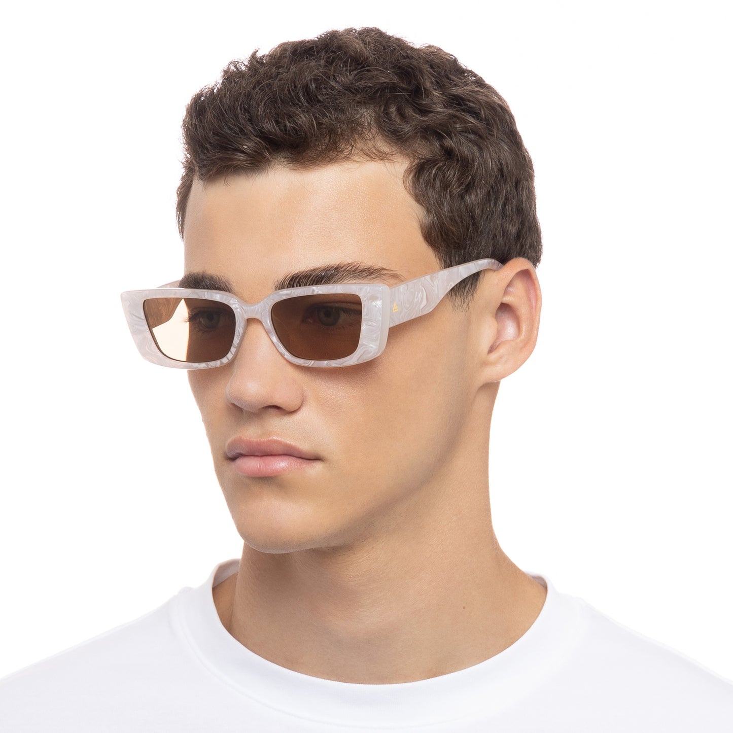 Novae Linen Marble Female Cat-Eye Sunglasses | Aire