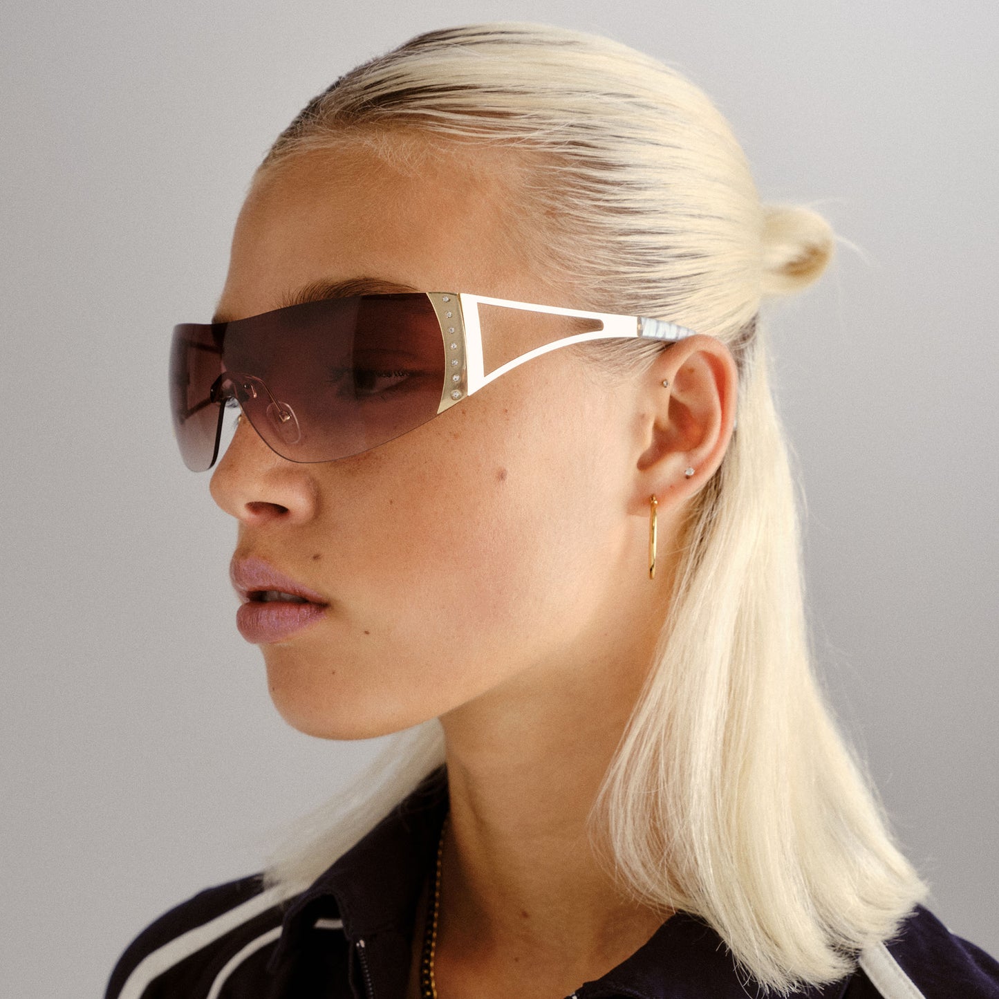 Saturn Gold Ivory Seashell Female Shield Sunglasses | Aire