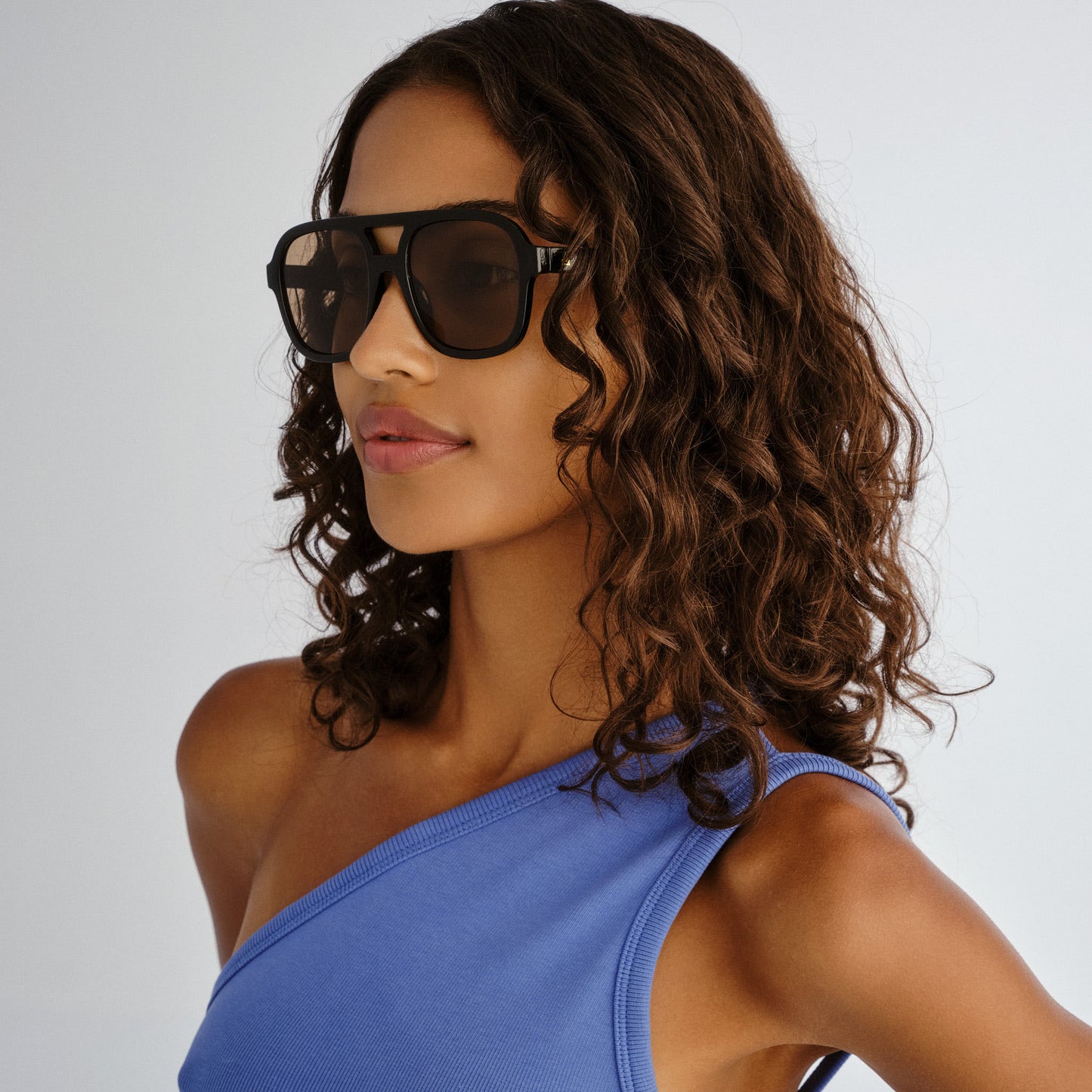 Whirlpool Black Female Aviator Sunglasses | Aire