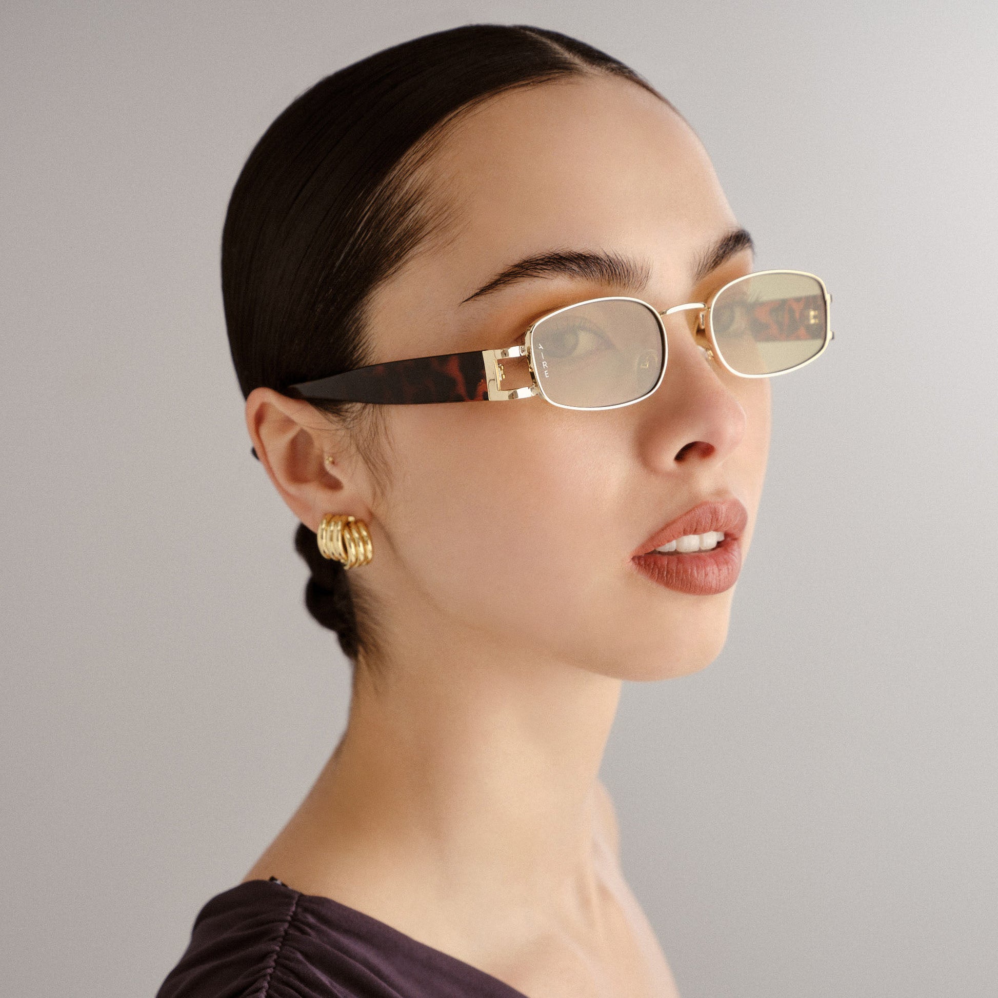 Sirius Gold Uni-Sex Rectangle Sunglasses | Aire