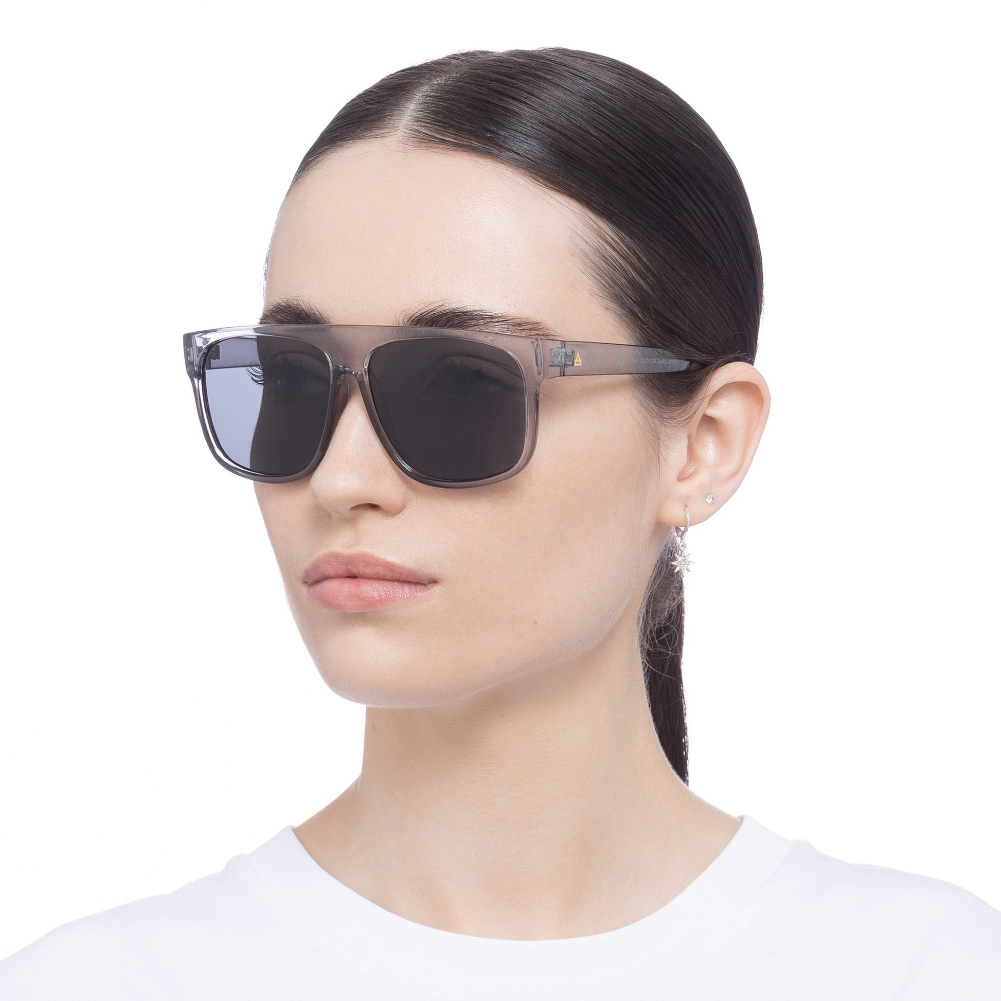 Eris Steel Uni-Sex Square Sunglasses | Aire