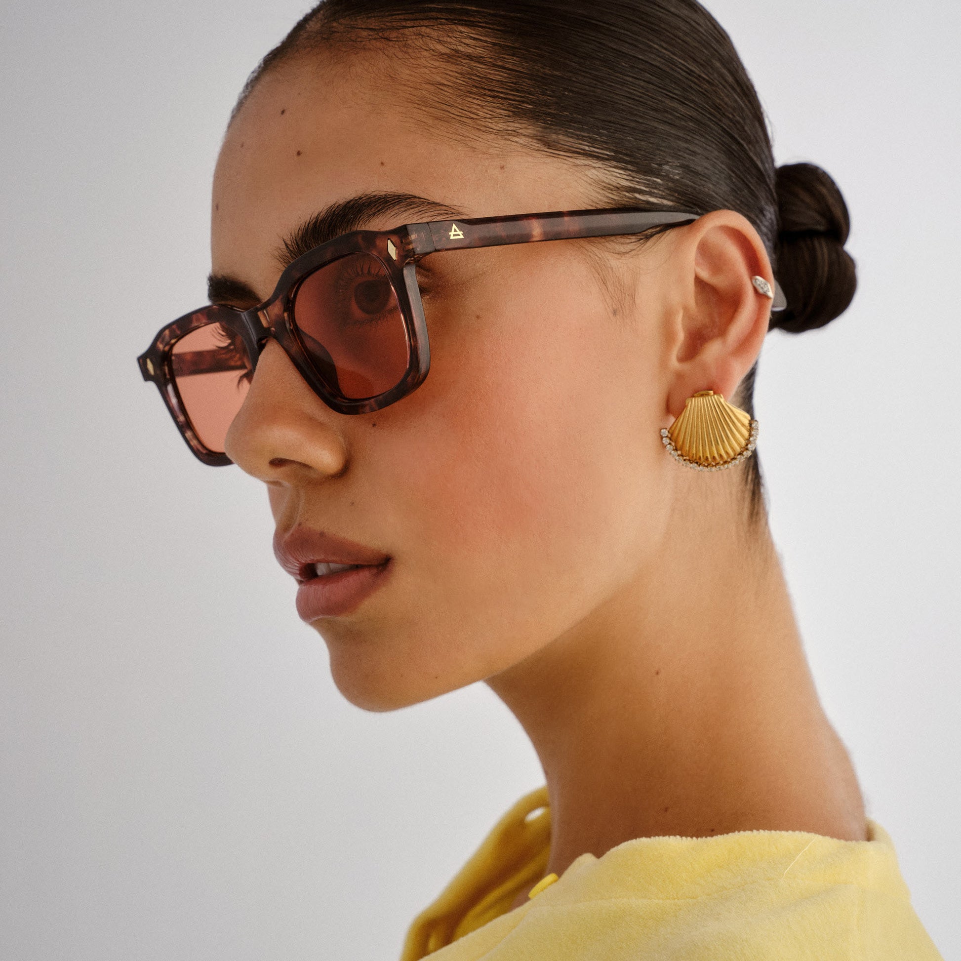 Zodiac Rich Syrup Tort Uni-Sex Square Sunglasses | Aire