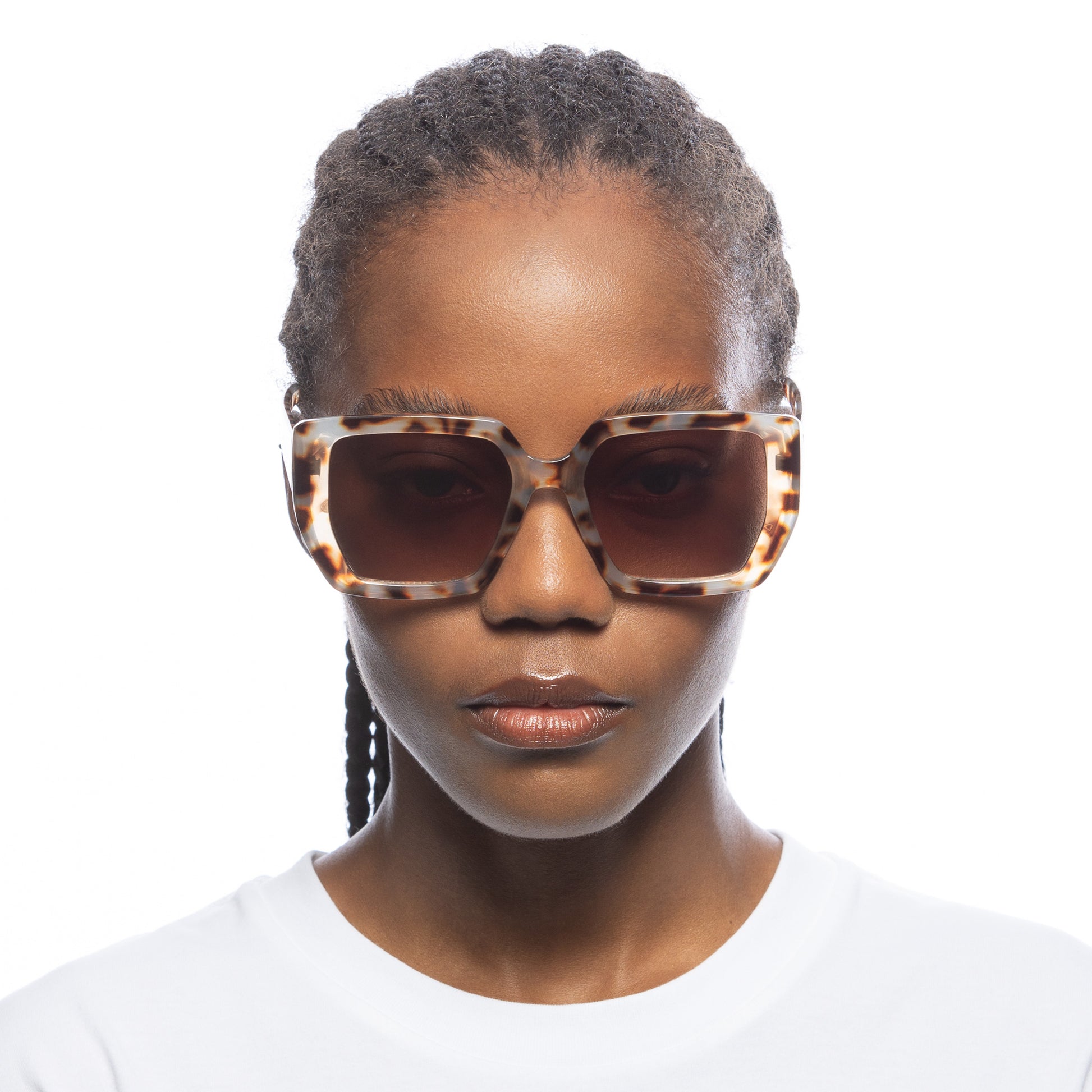 Centaurus Cookie Tort Female Square Sunglasses | Aire