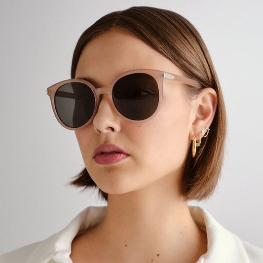 Lyrasphere Fawn Female Round Sunglasses | Aire