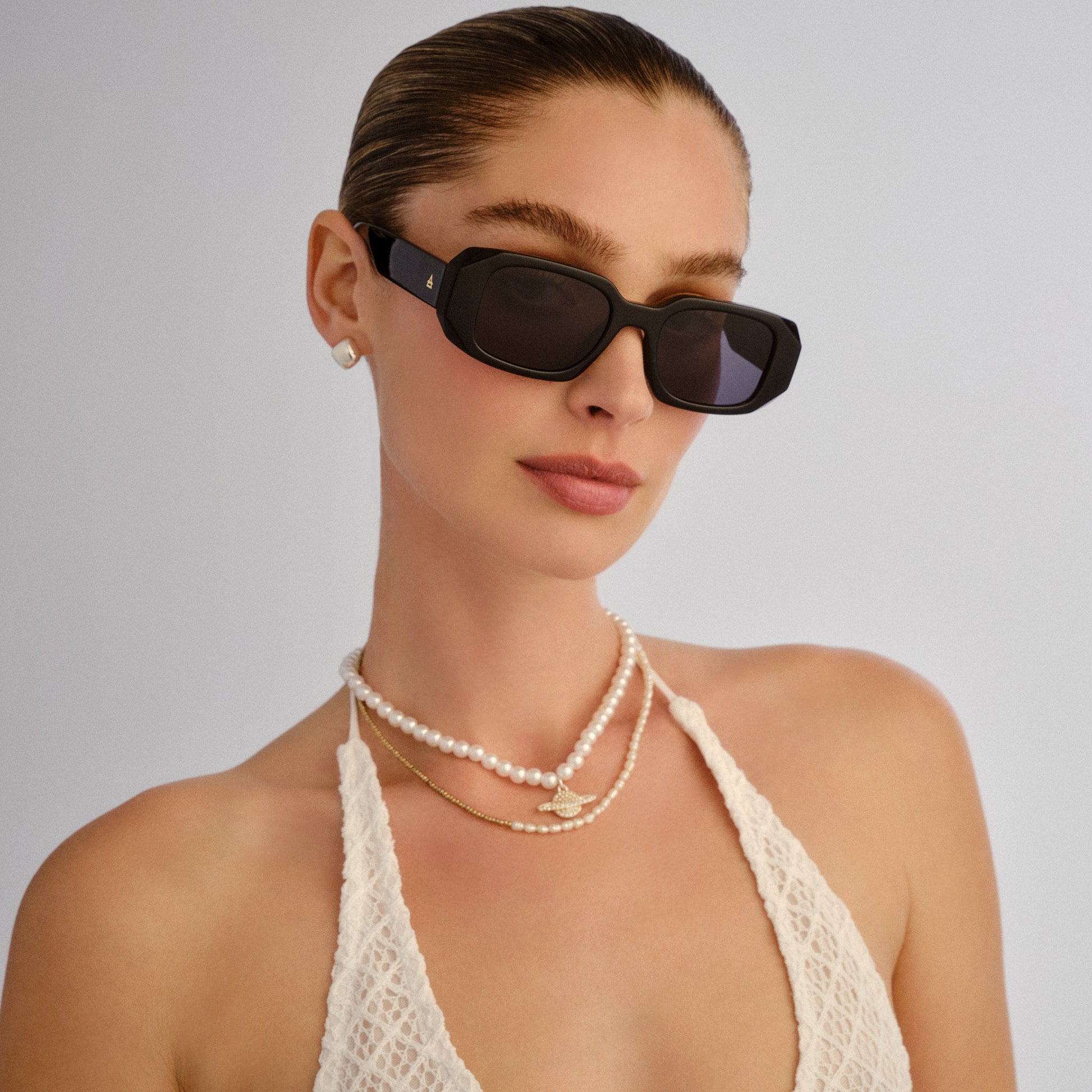 Ascendant Black Uni-Sex Rectangle Sunglasses | Aire