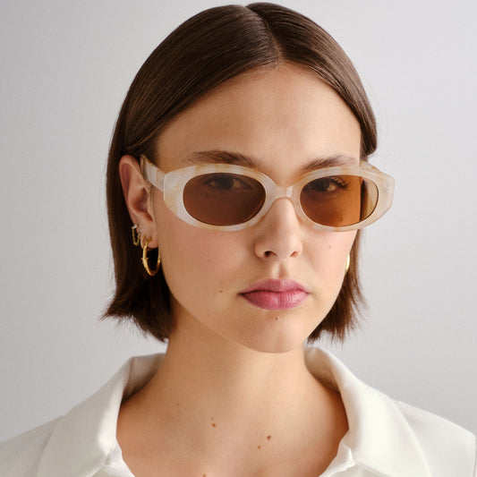 Affinity Yellow Marble Uni-Sex Oval Sunglasses | Aire