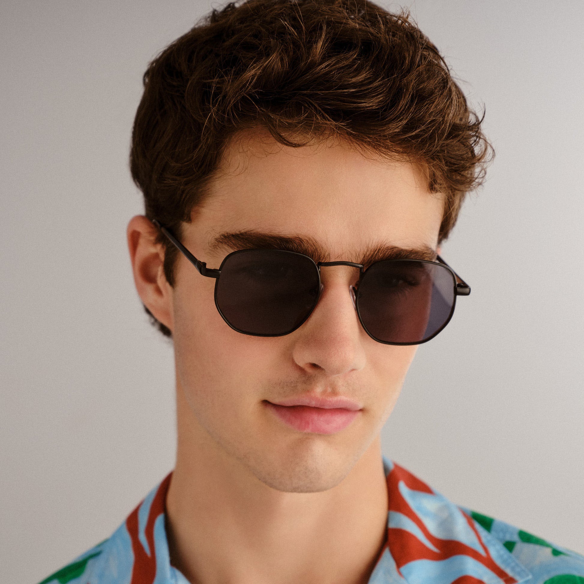 Sagitta Matte Black Uni-Sex Square Sunglasses | Aire