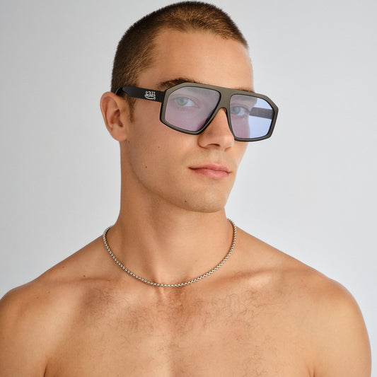 Disgraced Black Uni-Sex Aviator Sunglasses | Aire