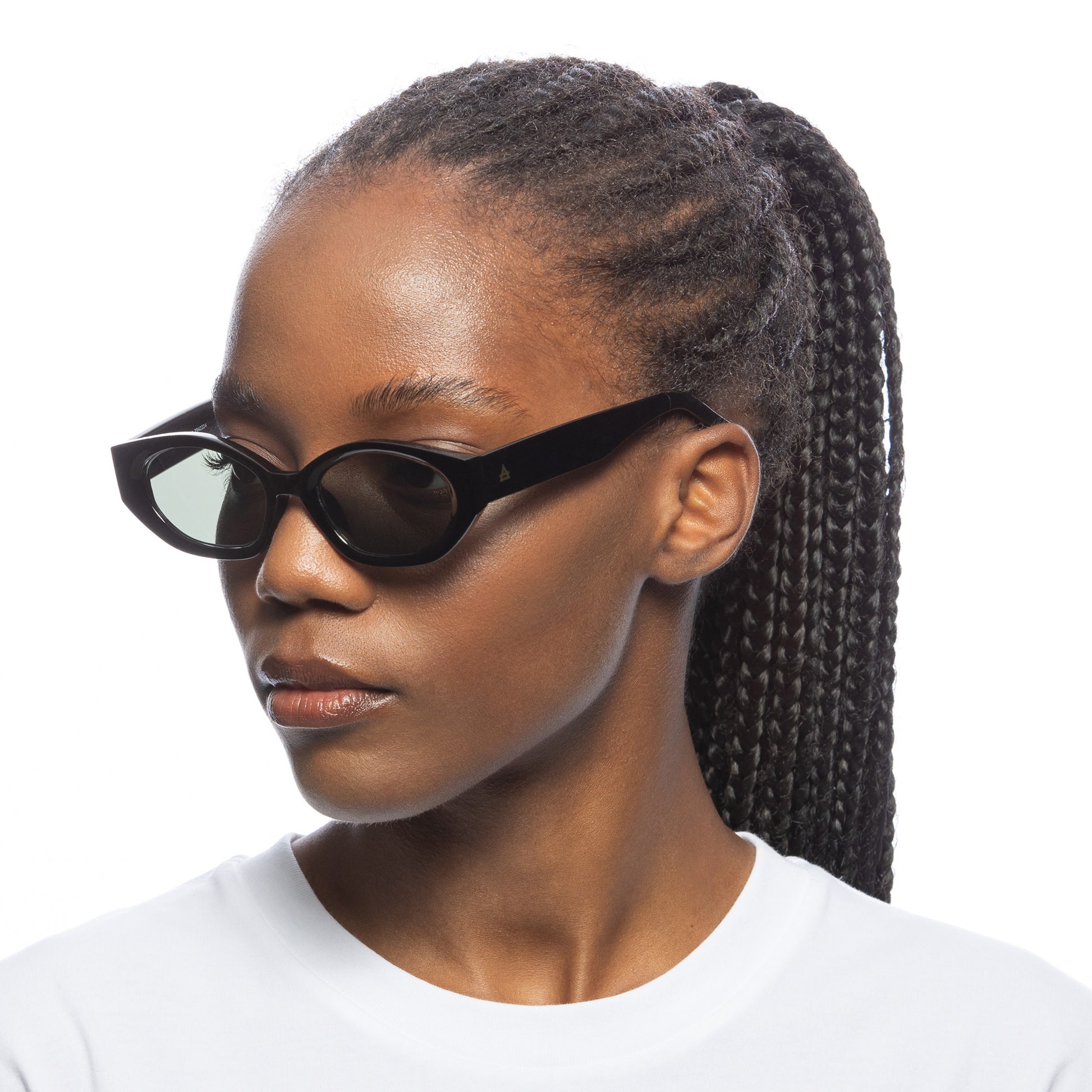 Mensa Black Uni-Sex Oval Sunglasses | Aire