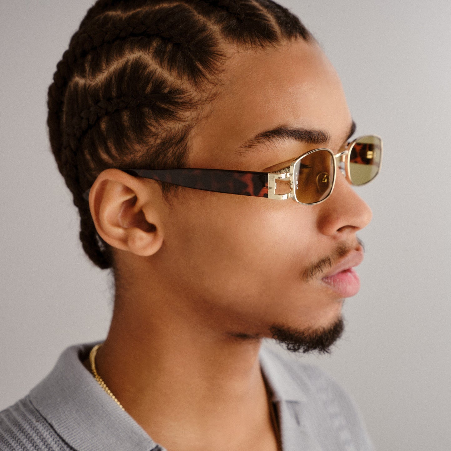 Sirius Gold Uni-Sex Rectangle Sunglasses | Aire