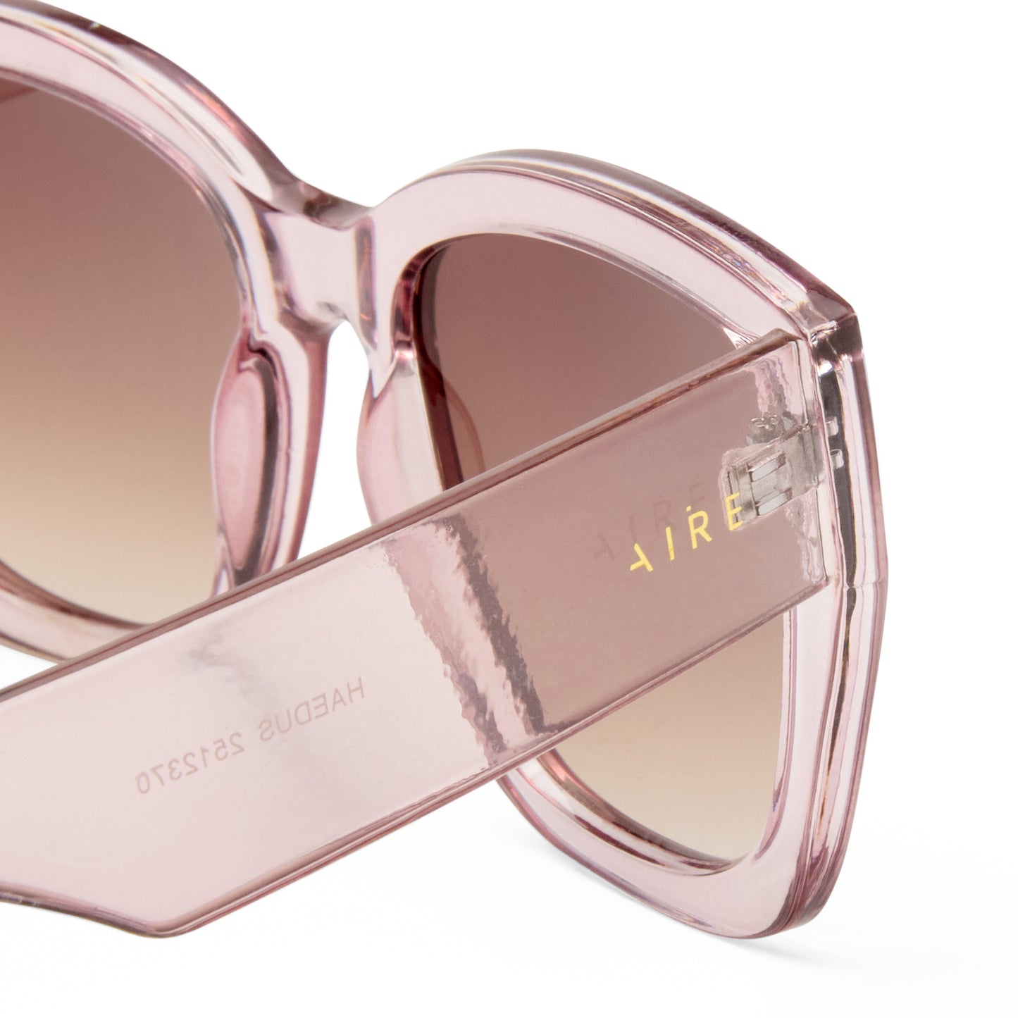 Haedus Rose Female Cat-Eye Sunglasses | Aire