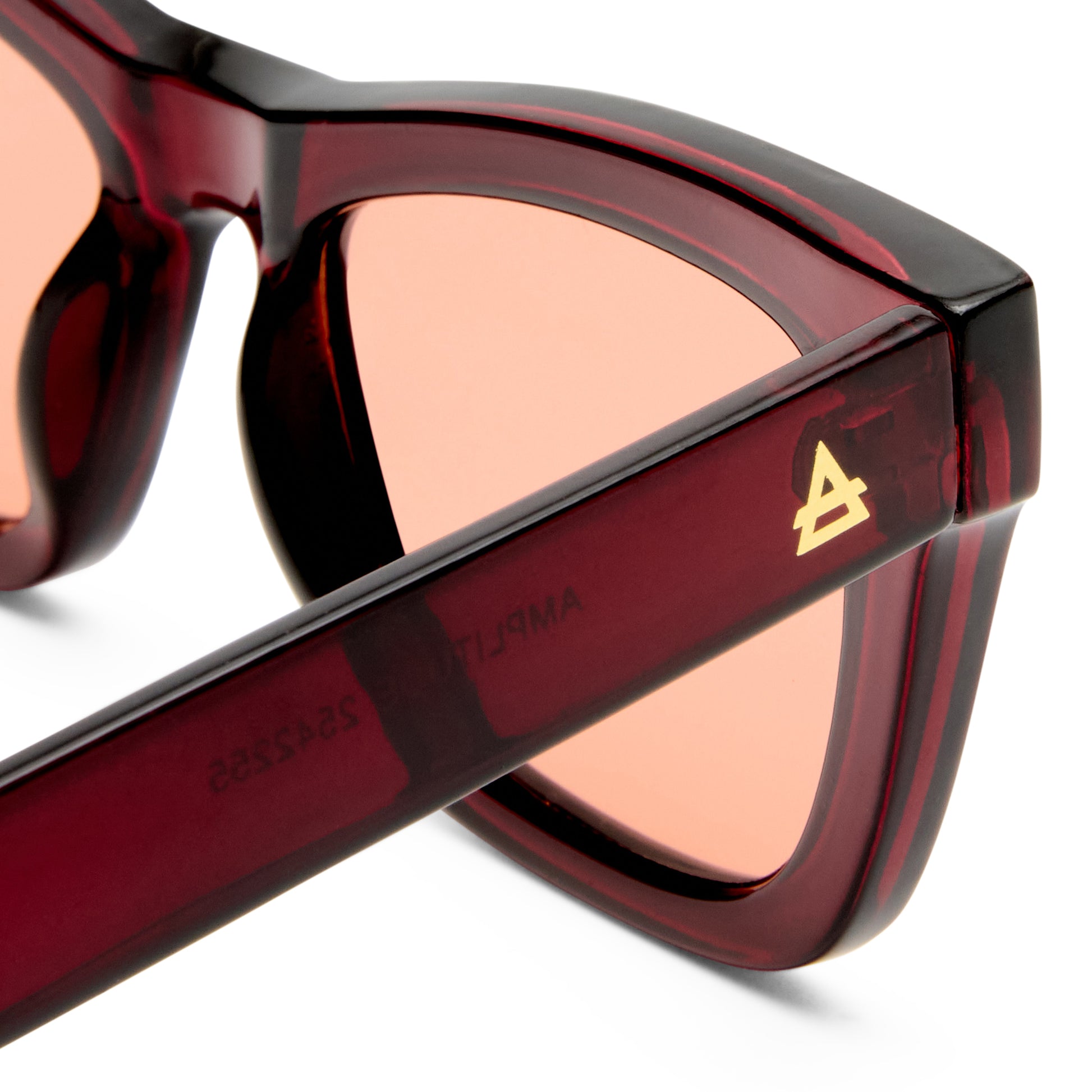 Amplitude Cherry Female Cat-Eye Sunglasses | Aire