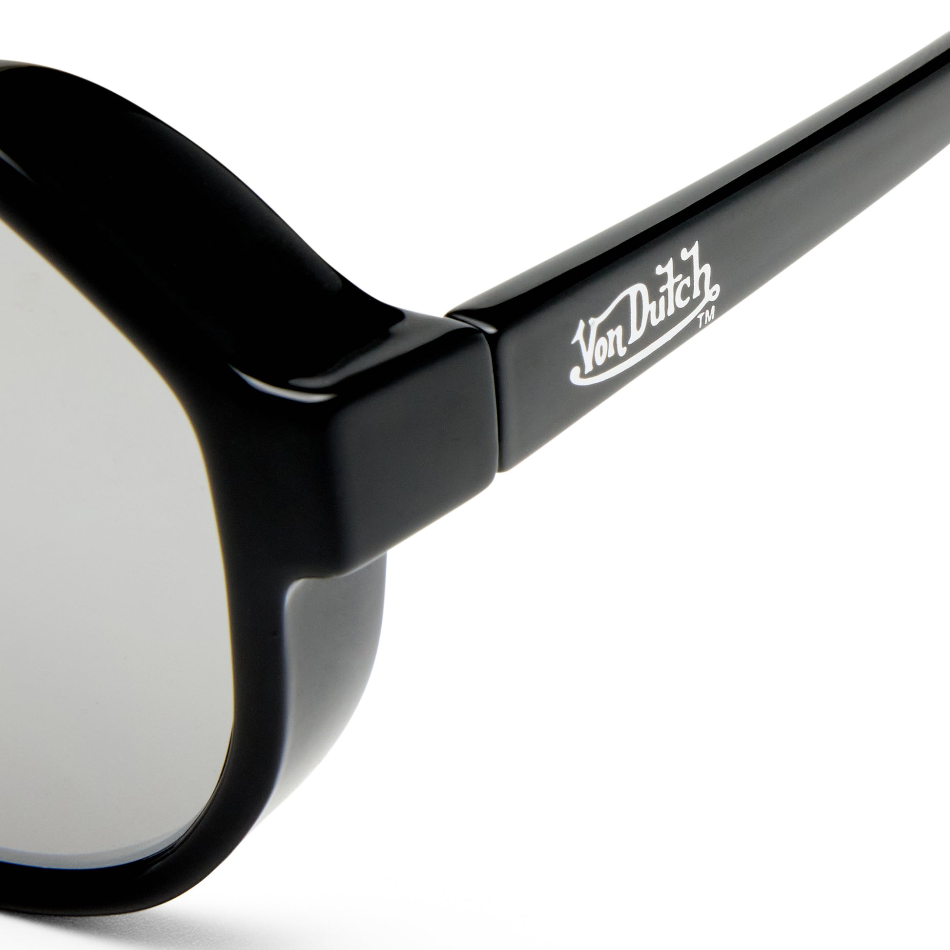 Shameless Black Uni-Sex Aviator Sunglasses | Aire