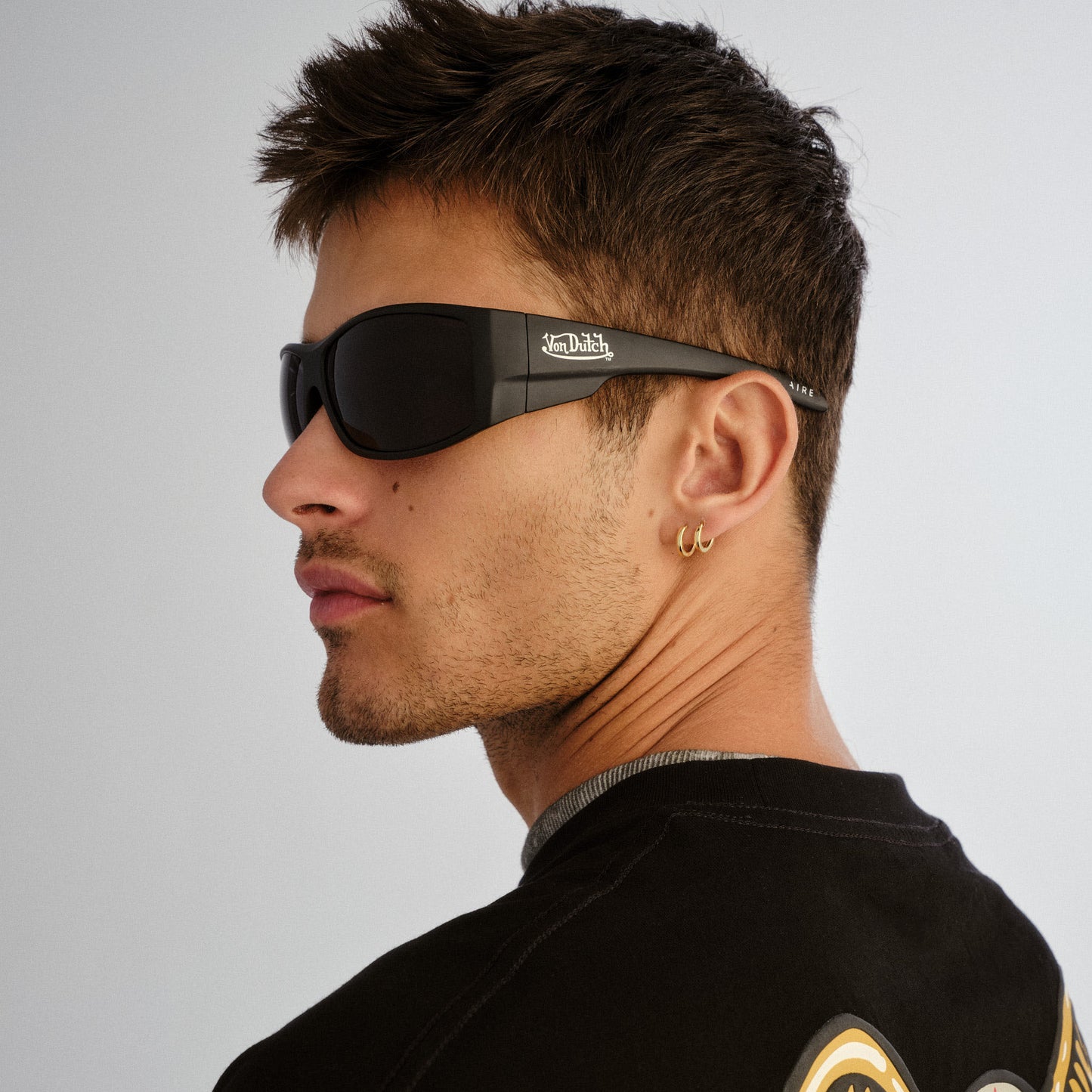 Outlawed Matte Black Uni-Sex Wrap Sunglasses | Aire