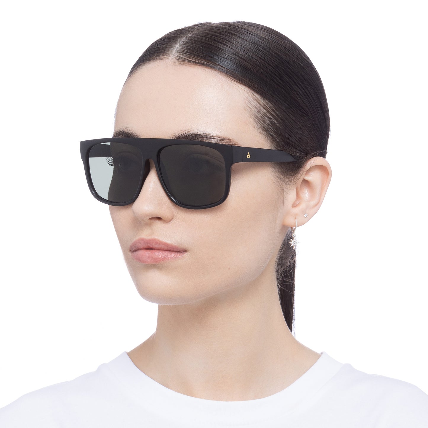 Eris Black Uni-Sex Square Sunglasses | Aire