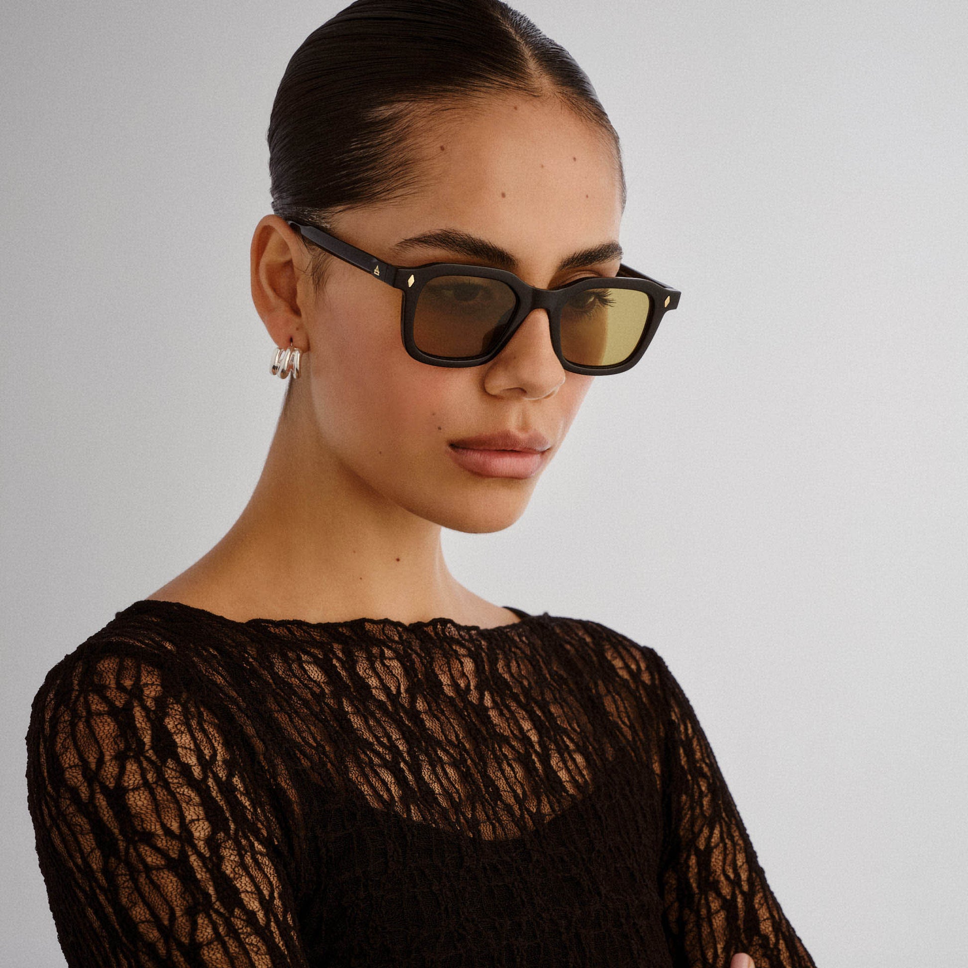 Zodiac Black Uni-Sex Square Sunglasses | Aire