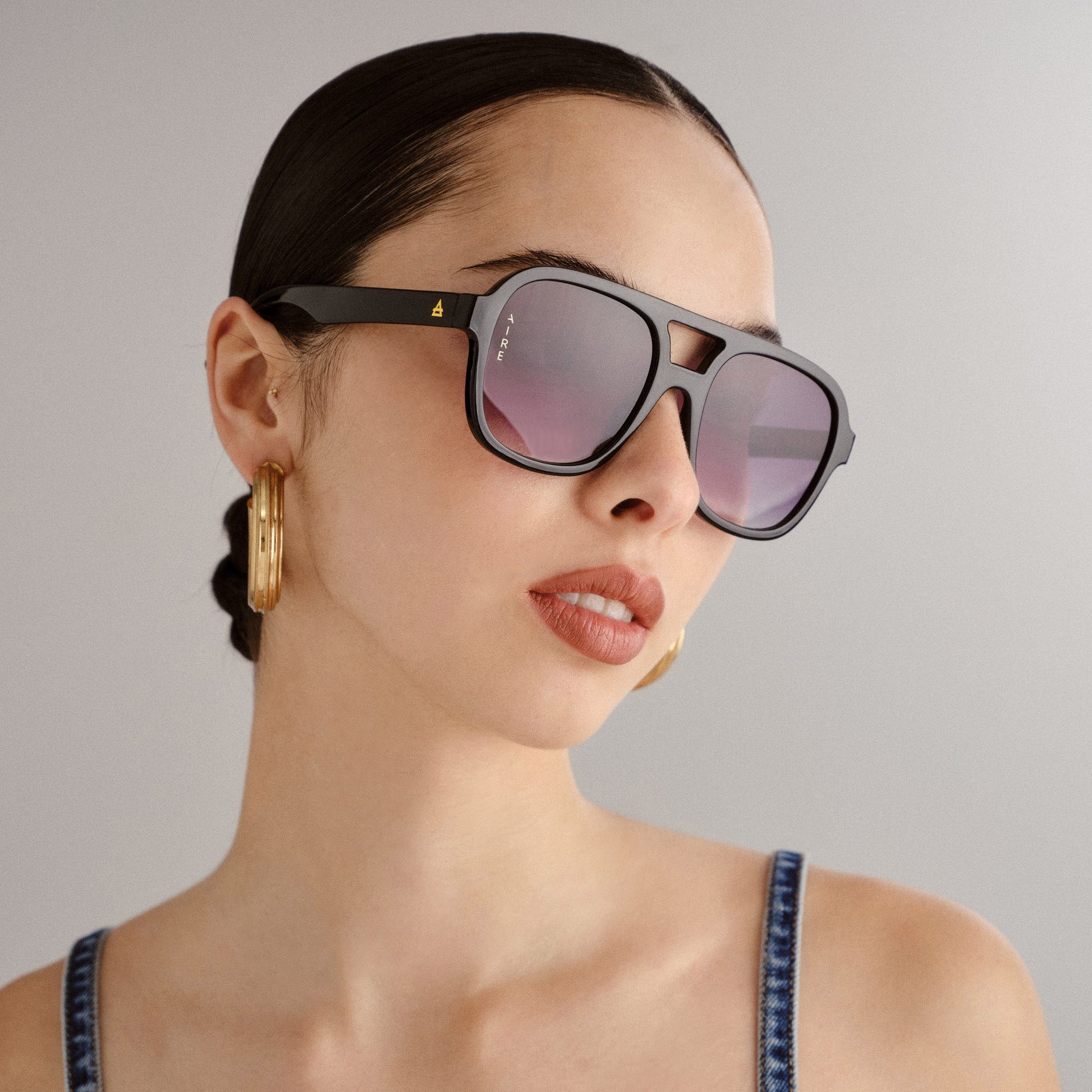 Whirlpool Black Uni-Sex Aviator Sunglasses | Aire