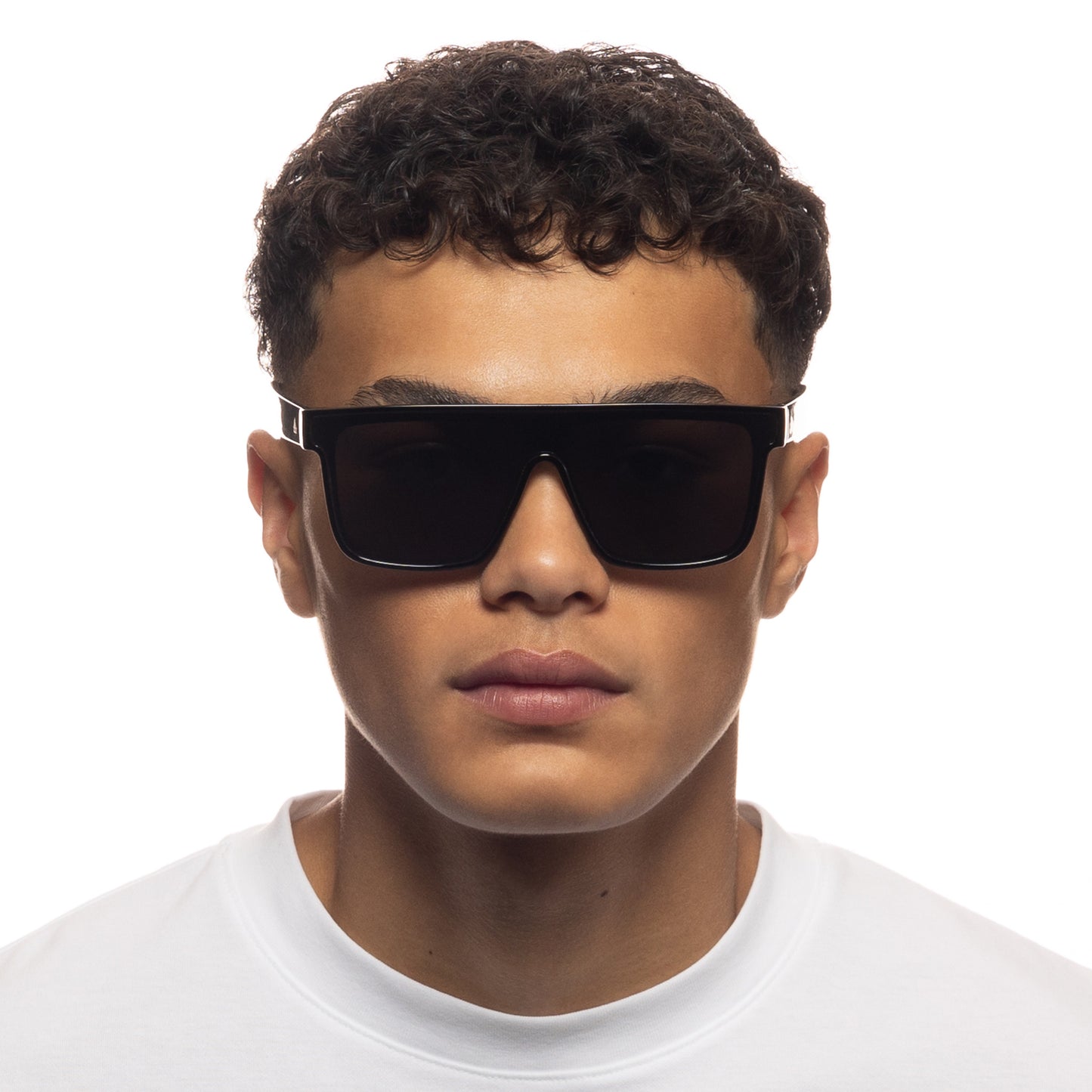 Ara Shiny Black Uni-Sex Square Sunglasses | Aire