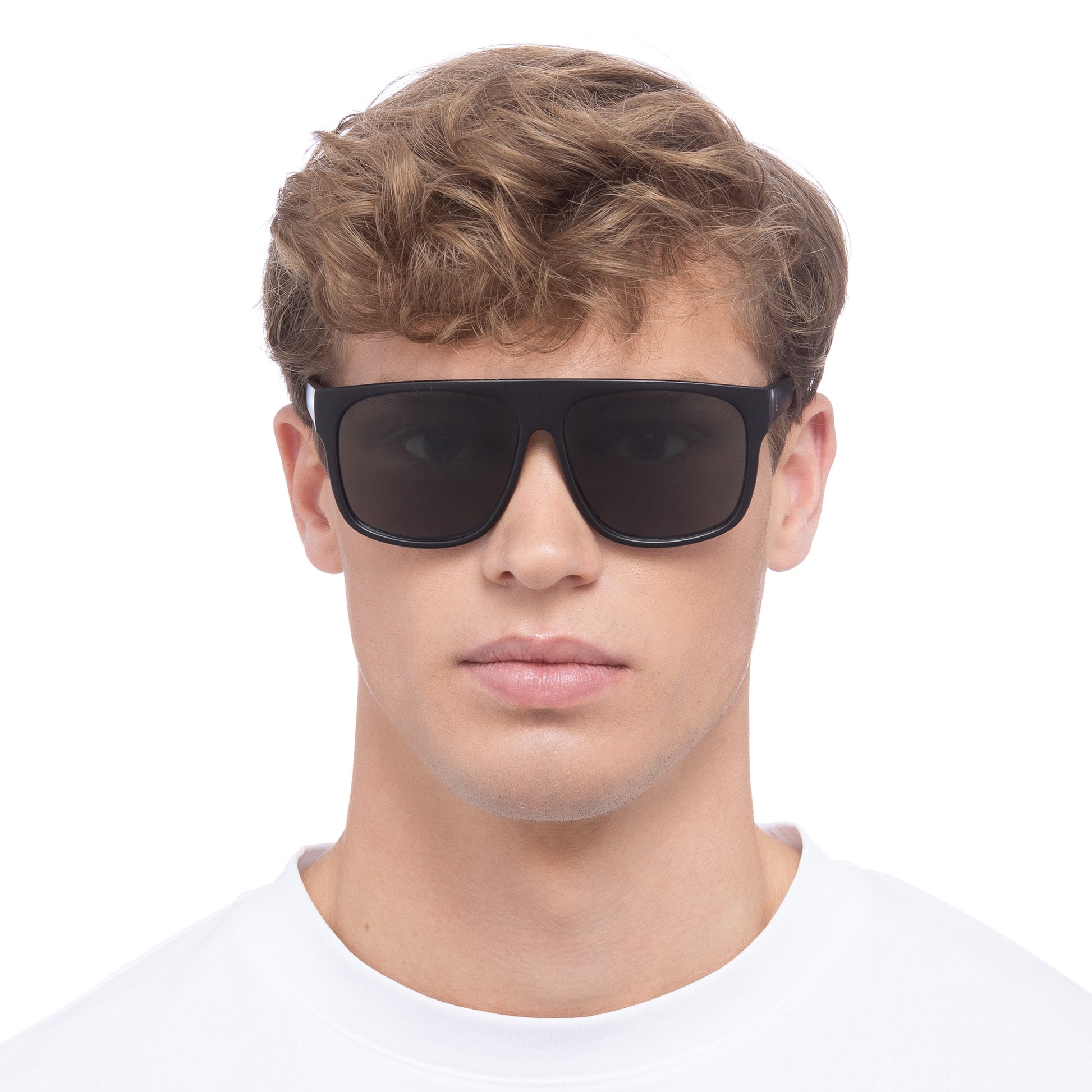 Eris Black Uni-Sex Square Sunglasses | Aire