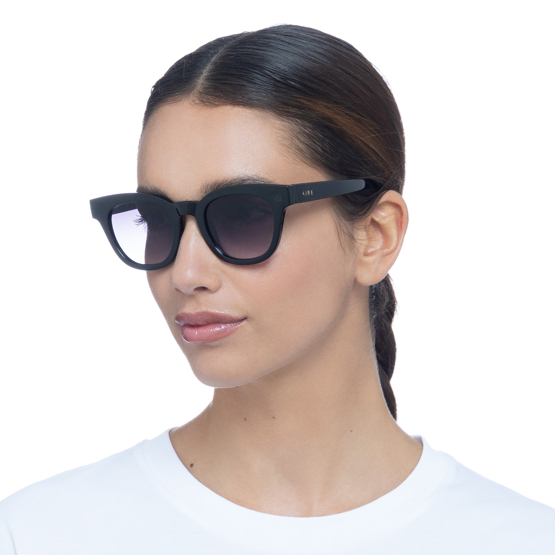 Dorado Black Female Round Sunglasses | Aire