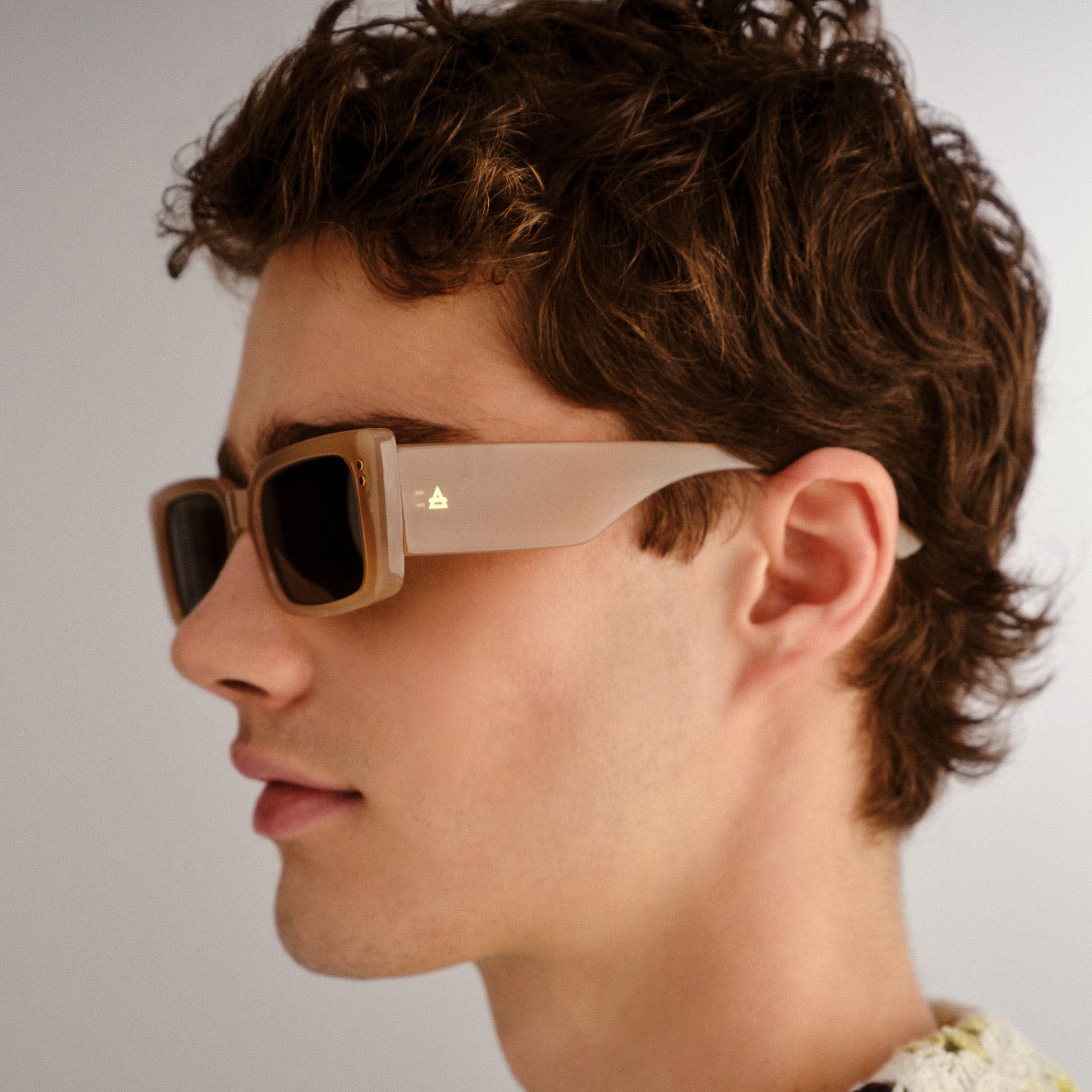 Orion Fawn Uni-Sex Rectangle Sunglasses | Aire