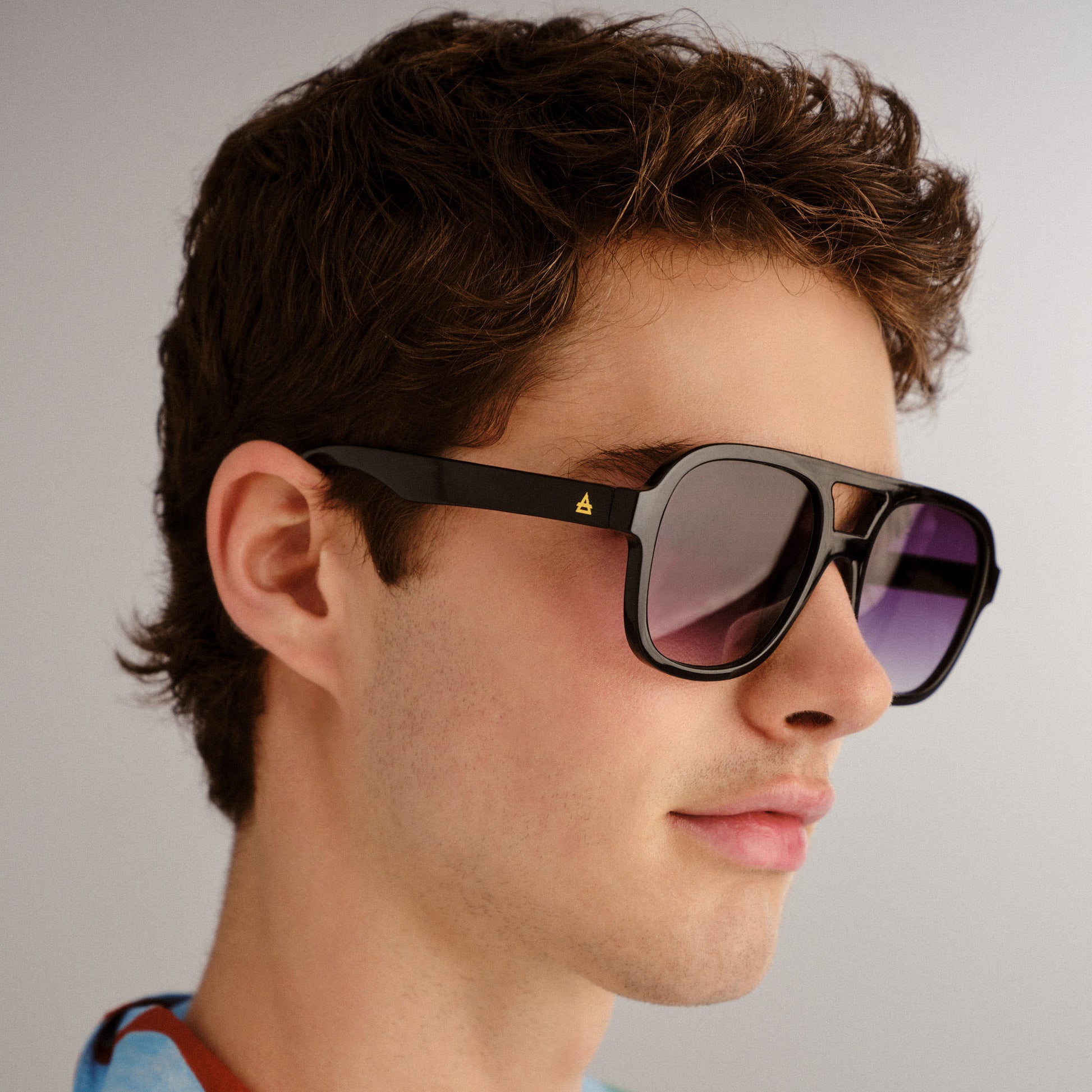 Whirlpool Black Uni-Sex Aviator Sunglasses | Aire