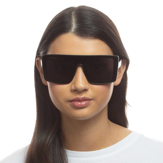 Delphinus Matte Black Uni-Sex Square Sunglasses | Aire