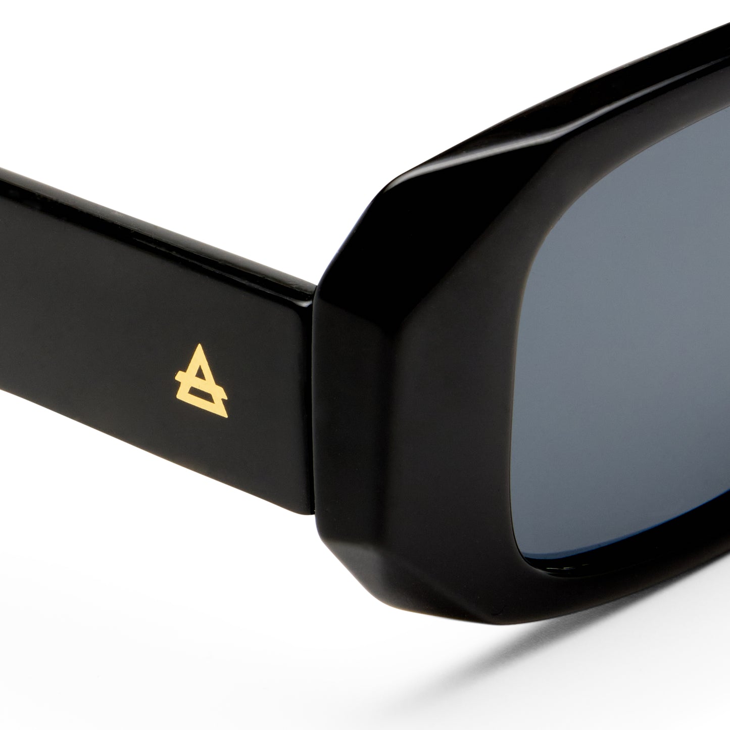 Ascendant Black Uni-Sex Rectangle Sunglasses | Aire
