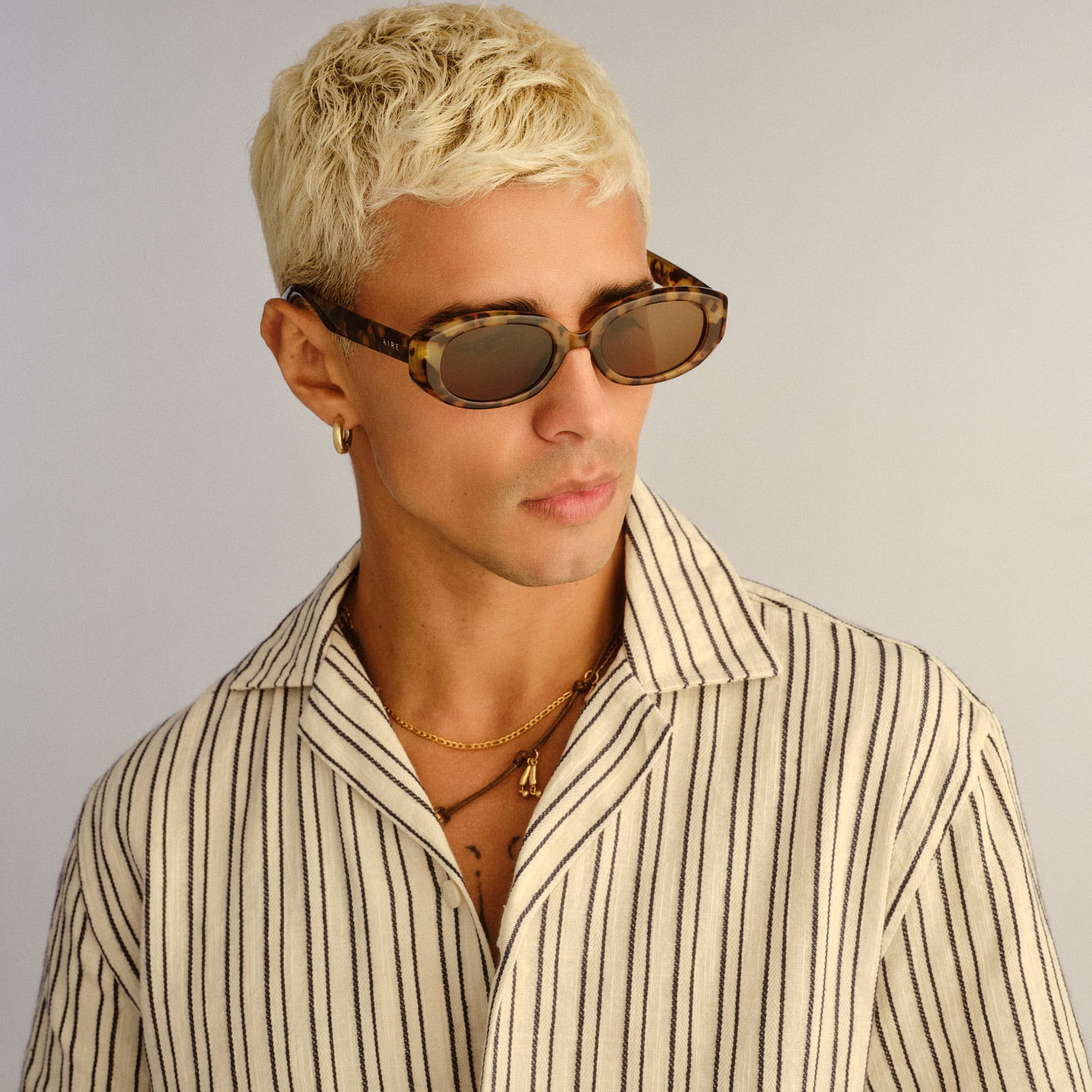 Affinity Mottled Tort Uni-Sex Oval Sunglasses | Aire