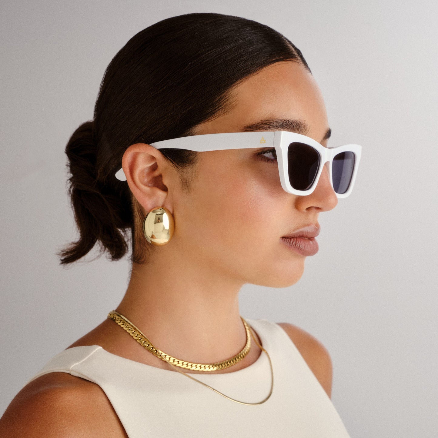 Amplitude White Female Cat-Eye Sunglasses | Aire