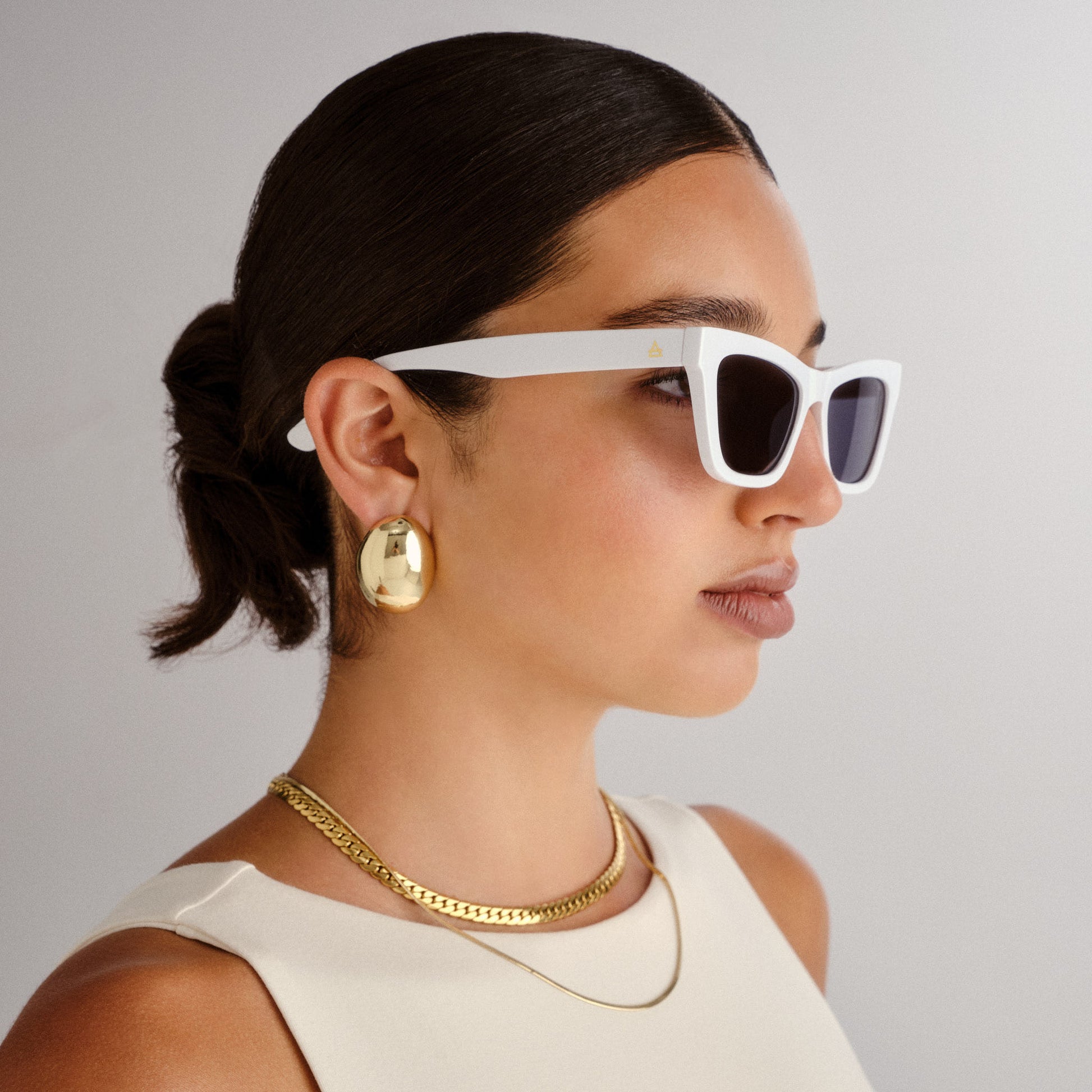 Amplitude White Female Cat-Eye Sunglasses | Aire