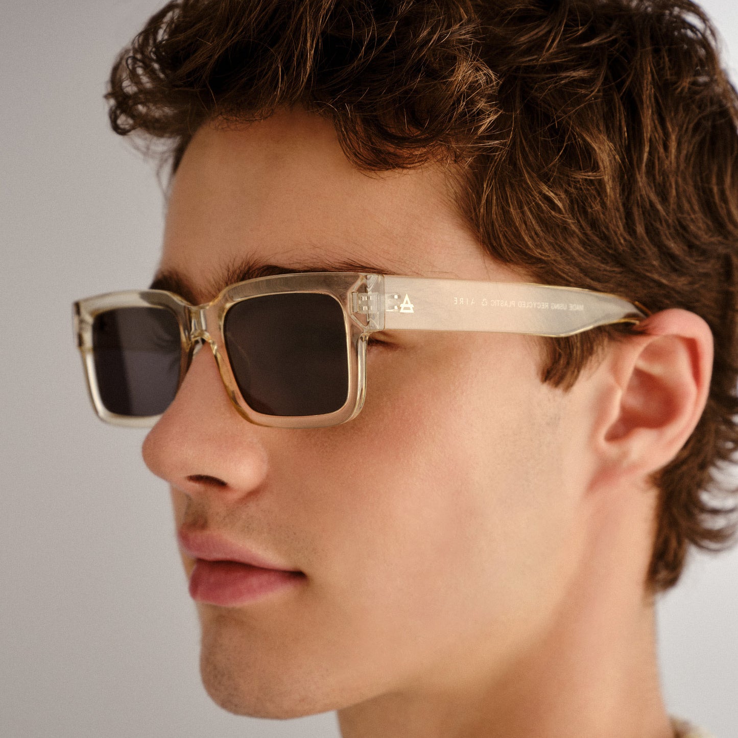 Castor Sand Uni-Sex D-Frame Sunglasses | Aire