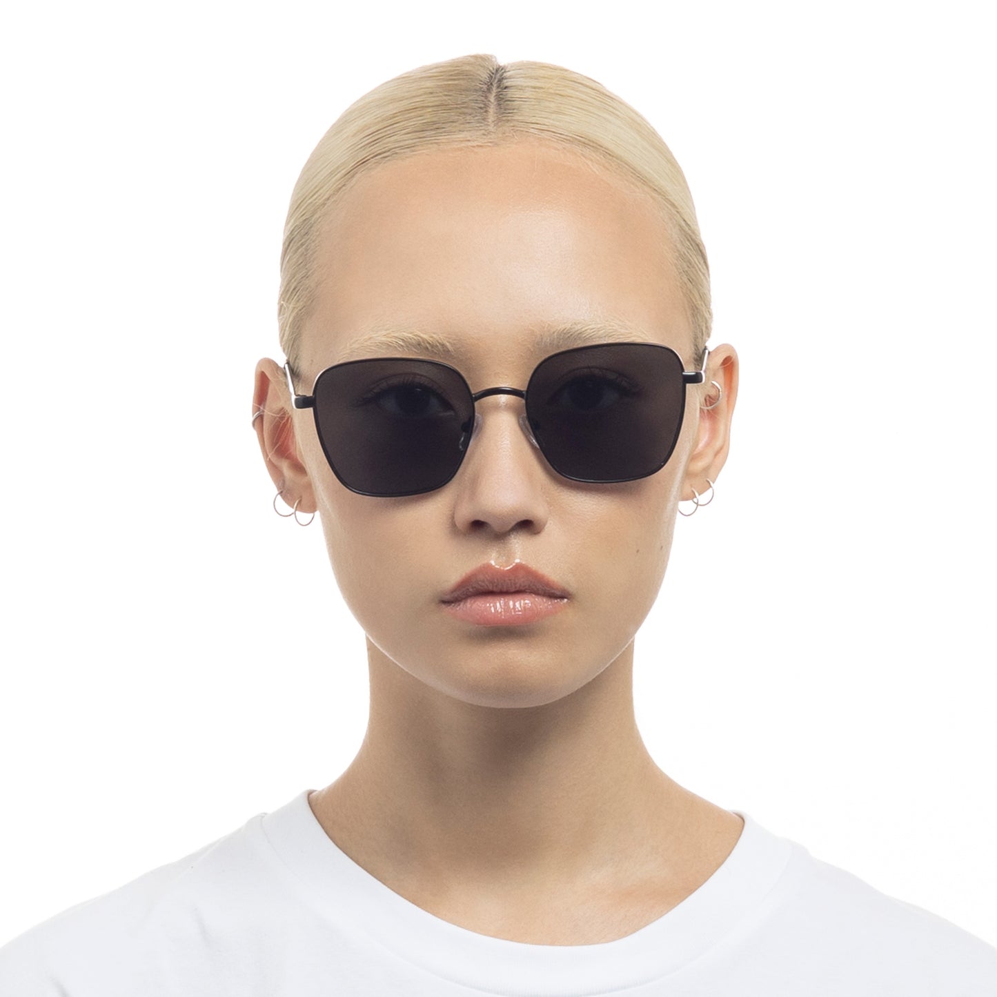 Spiral Matte Black Female Square Sunglasses | Aire