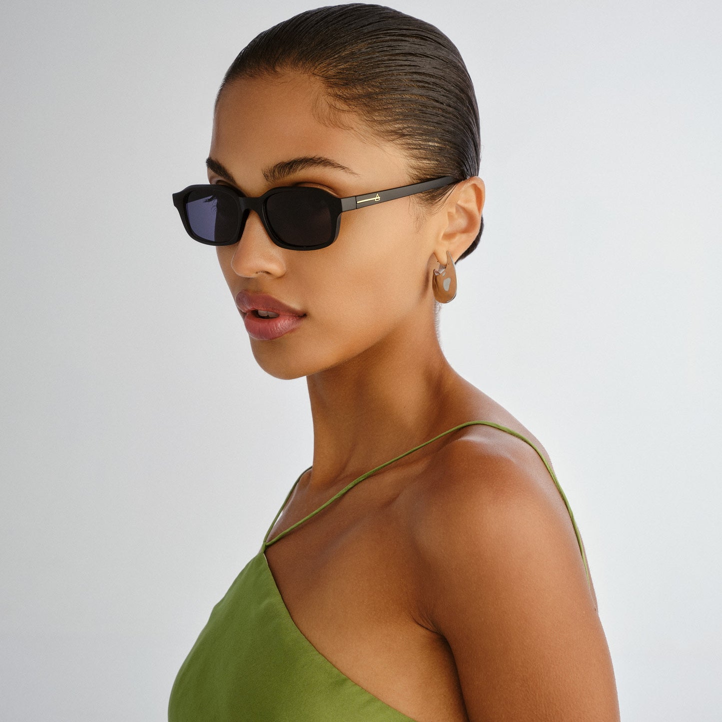 Kinetic Matte Black Uni-Sex Rectangle Sunglasses | Aire
