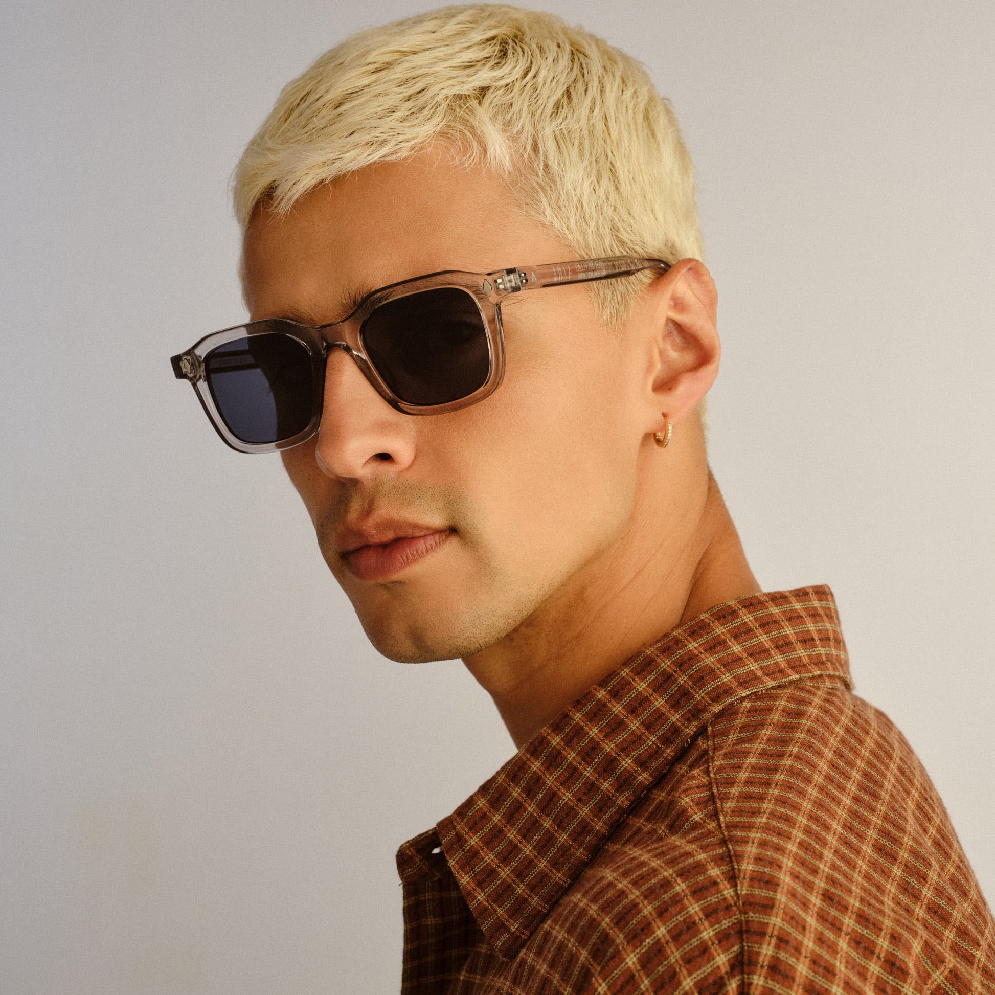 Zodiac Ash Grey Uni-Sex Square Sunglasses | Aire
