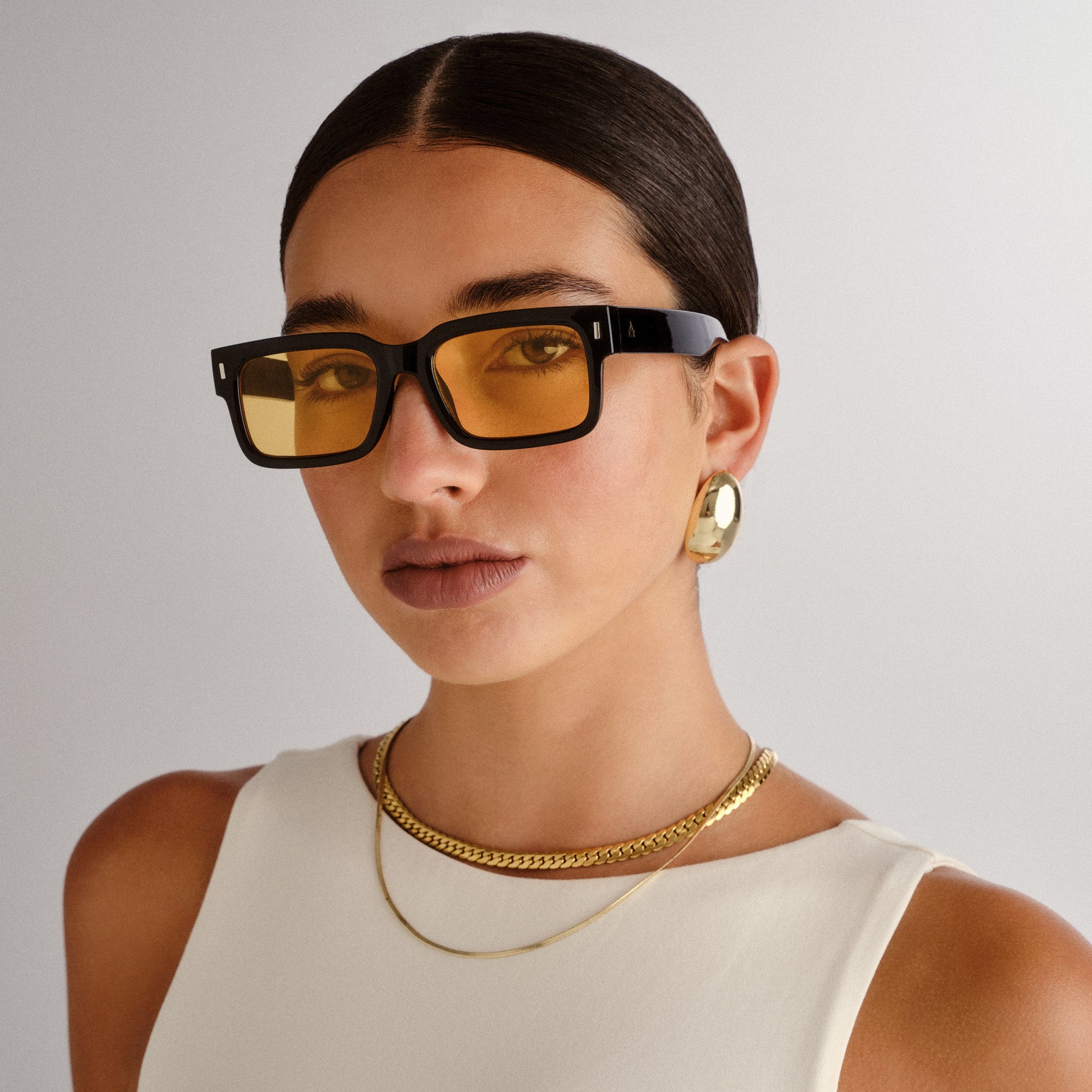 Castor Black Uni-Sex Rectangle Sunglasses | Aire