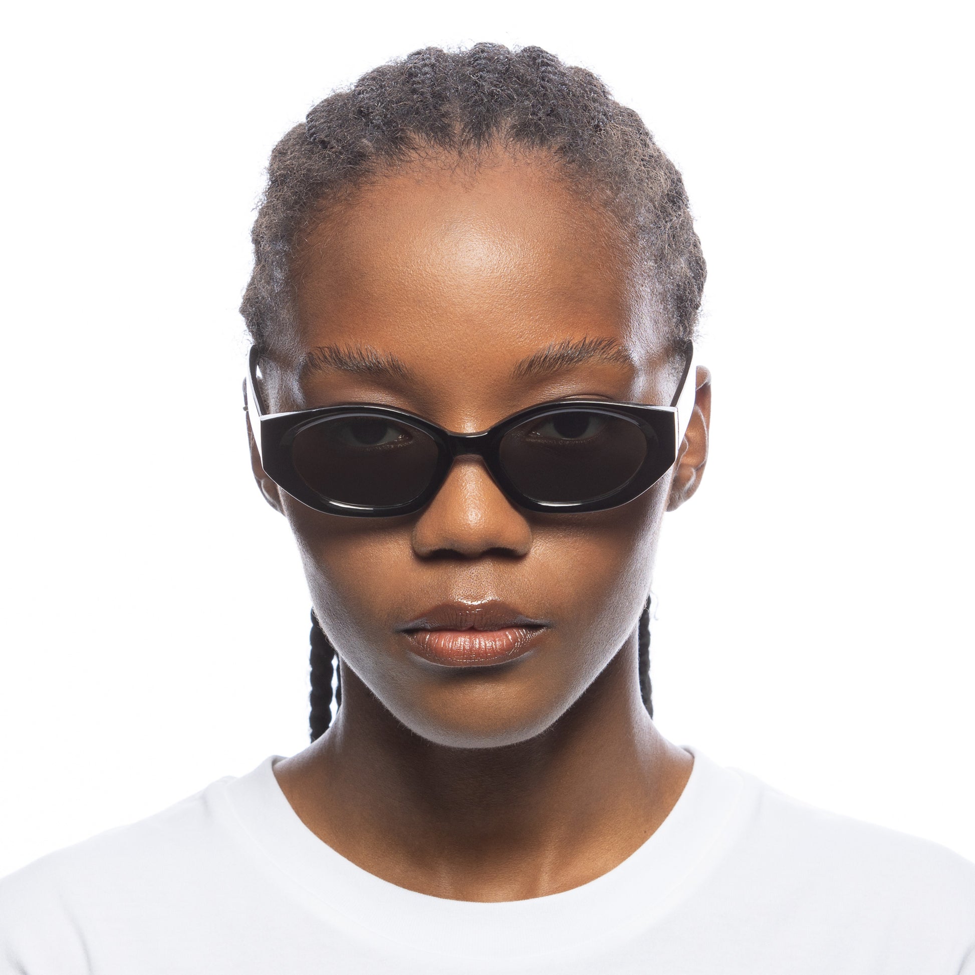 Mensa Black Uni-Sex Oval Sunglasses | Aire