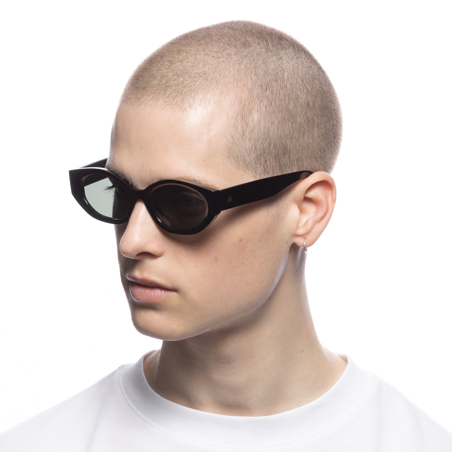 Mensa Black Uni-Sex Oval Sunglasses | Aire